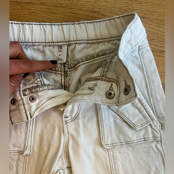 Banana Republic Baby Barrel Leg Utility Jean- Ecru, 4T - Picture 4 of 10